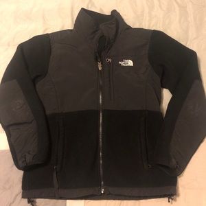 Northface Women’s Polartec Black Fleece - size M